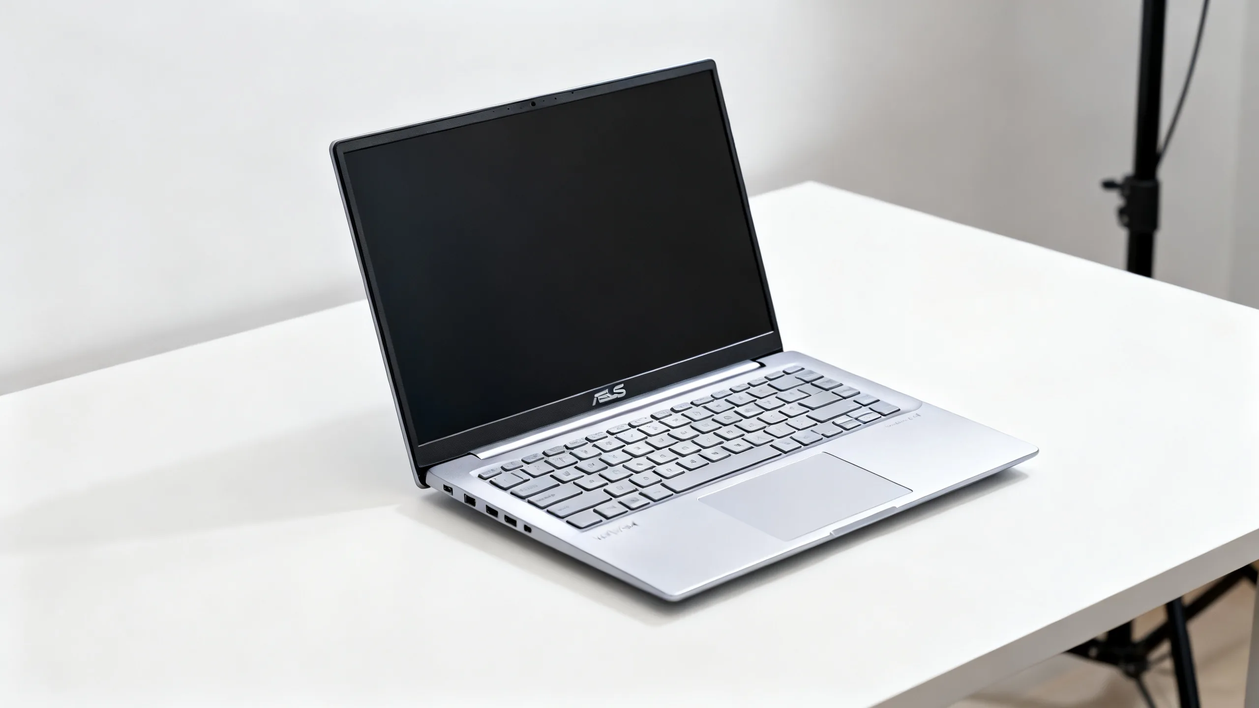 Review ASUS Vivobook 14 — Laptop Harian Terbaik 2026